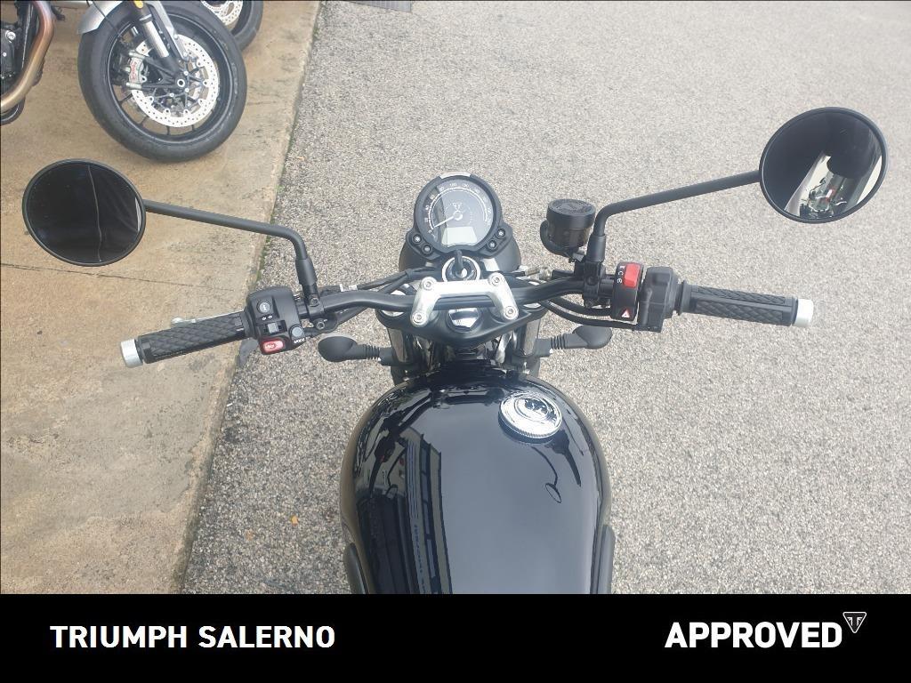 TRIUMPH Street Twin 900 
