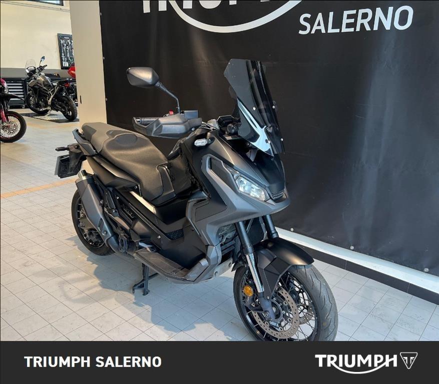 HONDA X-ADV 750 DCT Abs