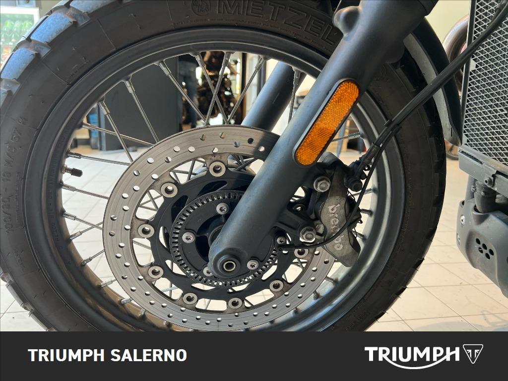 TRIUMPH Street Scrambler 900 