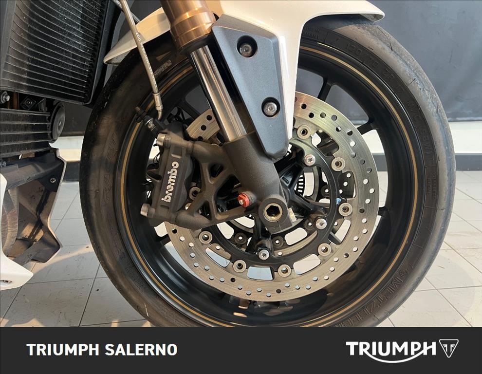TRIUMPH Speed Triple 1050 