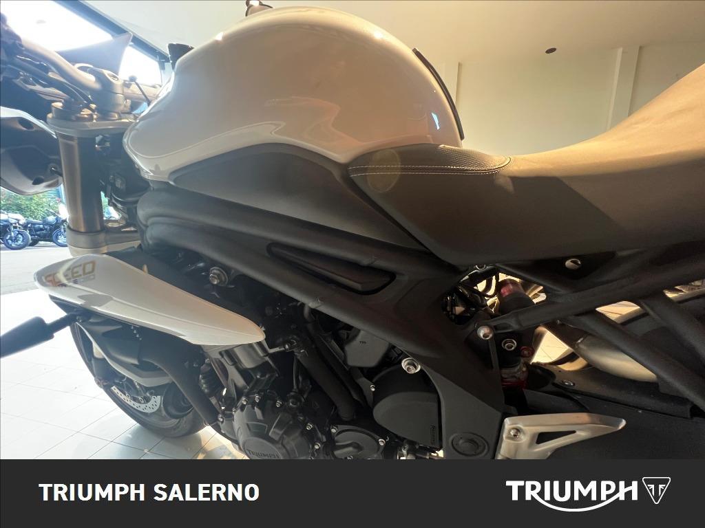 TRIUMPH Speed Triple 1050 