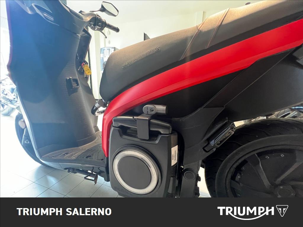 SEAT MO eScooter 125 Rosso