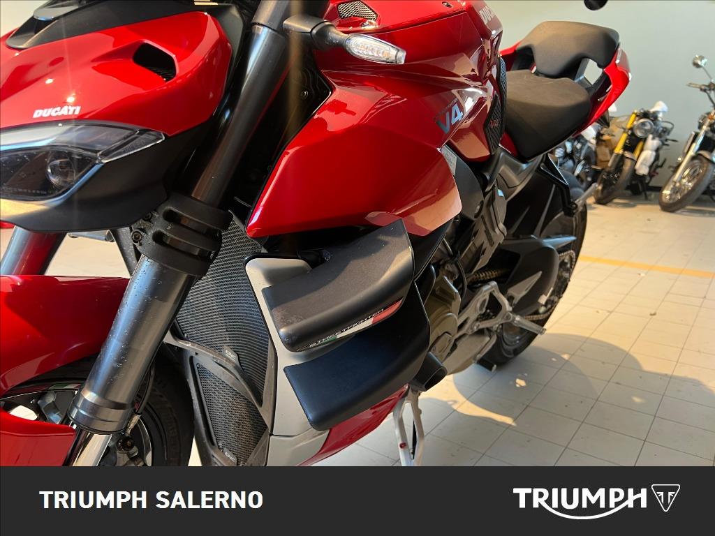DUCATI Streetfighter V4 1100 
