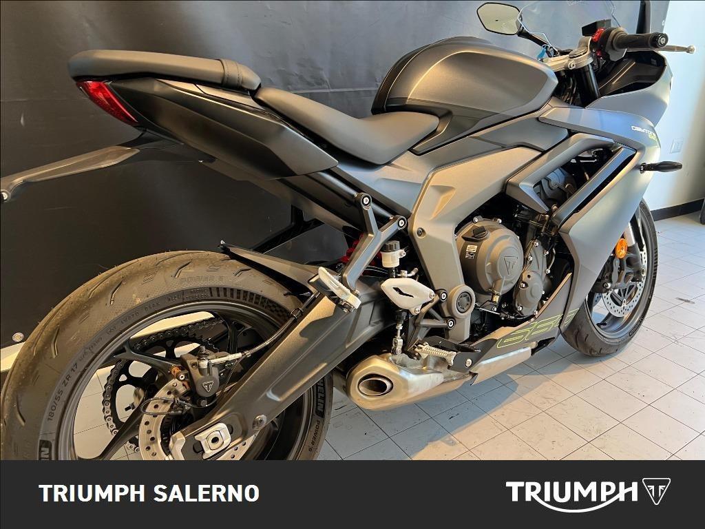 TRIUMPH Daytona 660 Abs
