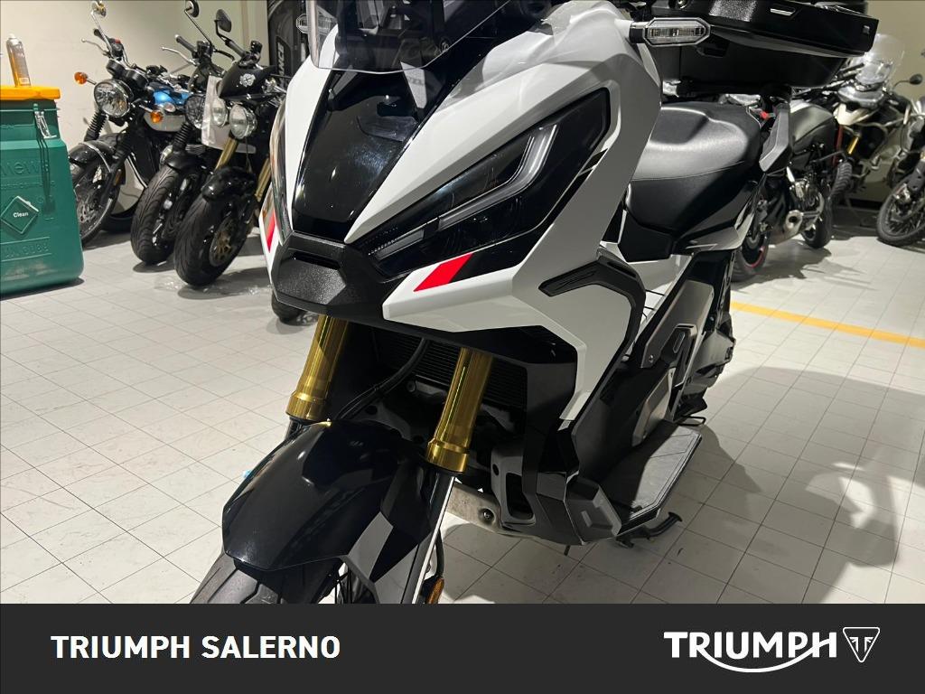 HONDA X-ADV 750 DCT Abs