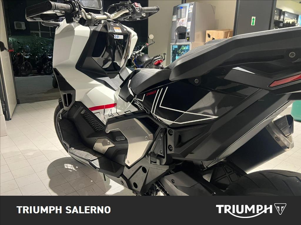 HONDA X-ADV 750 DCT Abs