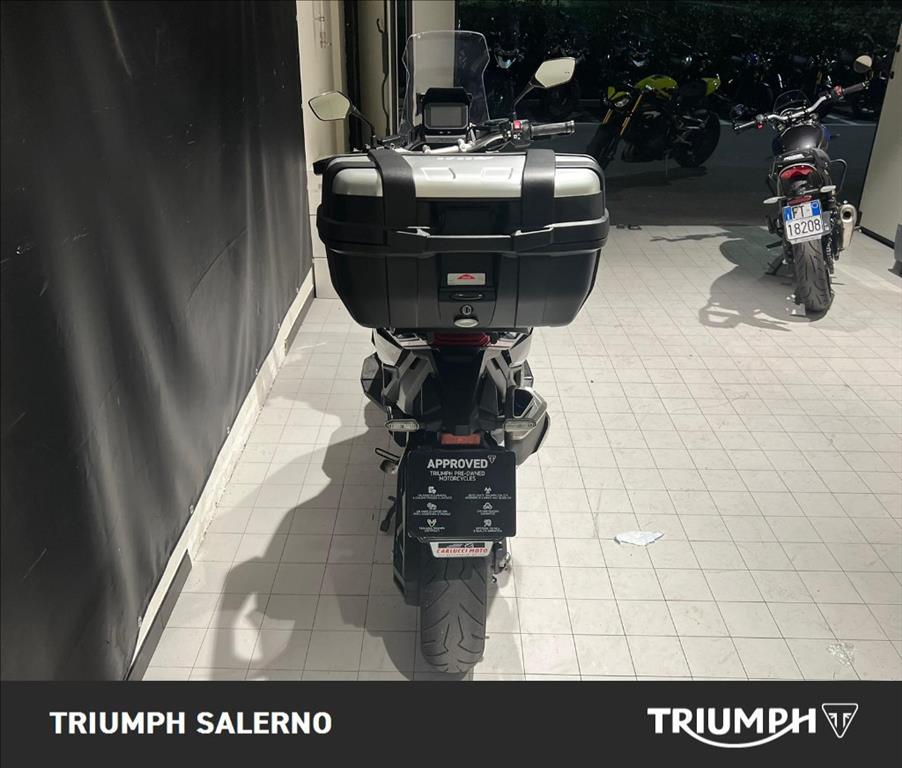 HONDA X-ADV 750 DCT Abs