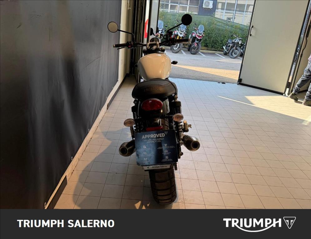 TRIUMPH Street Twin 900 