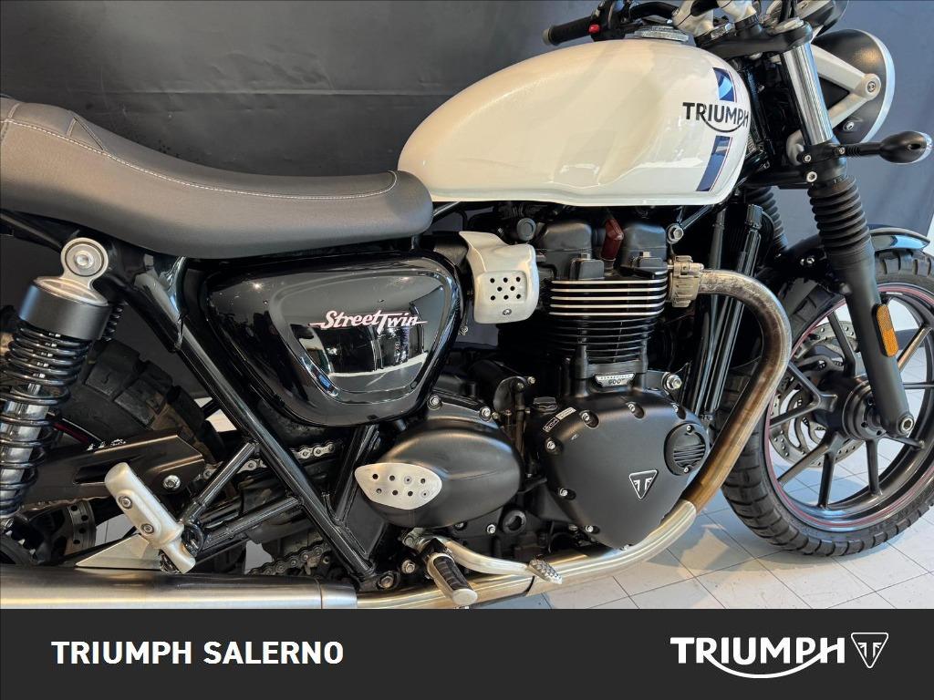 TRIUMPH Street Twin 900 