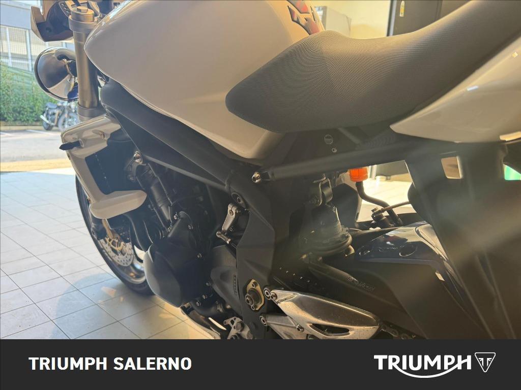 TRIUMPH Street Triple 675 