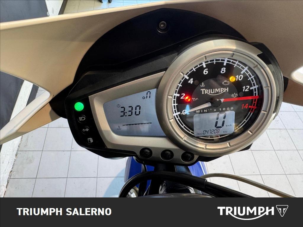 TRIUMPH Street Triple 675 