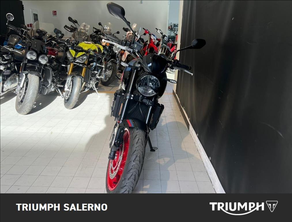 TRIUMPH Trident 660 Triple Tribute Abs