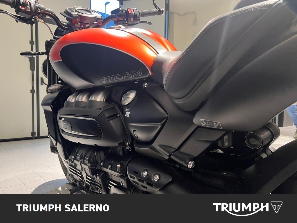 TRIUMPH Rocket III 2500 Storm R