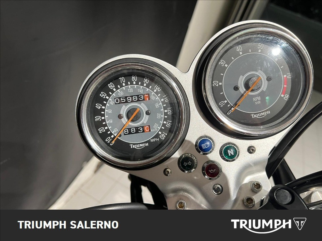 TRIUMPH Bonneville 865 
