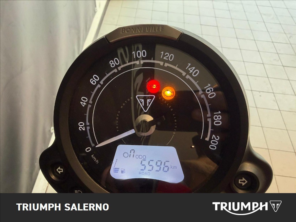 TRIUMPH Street Twin 900 
