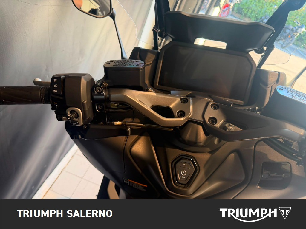 YAMAHA T-Max 560 Abs