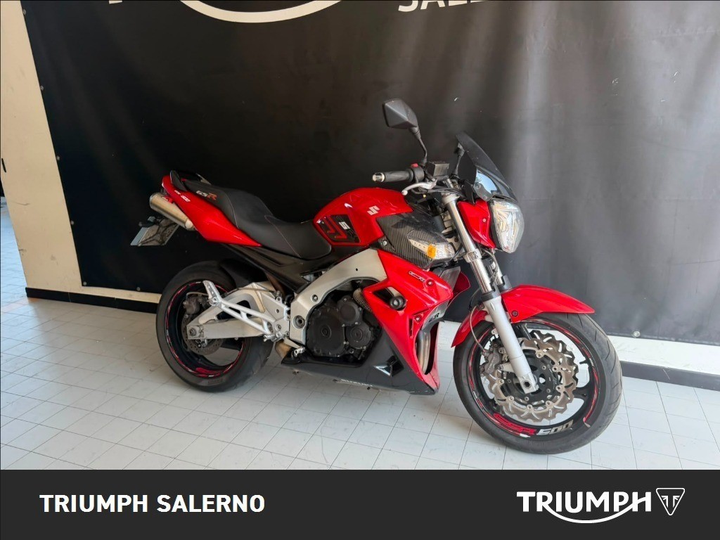SUZUKI GSR 600 