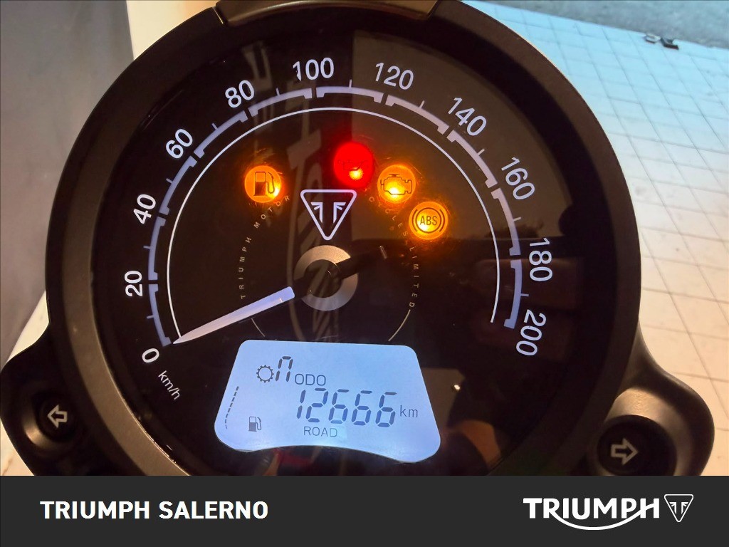 TRIUMPH Street Twin 900 