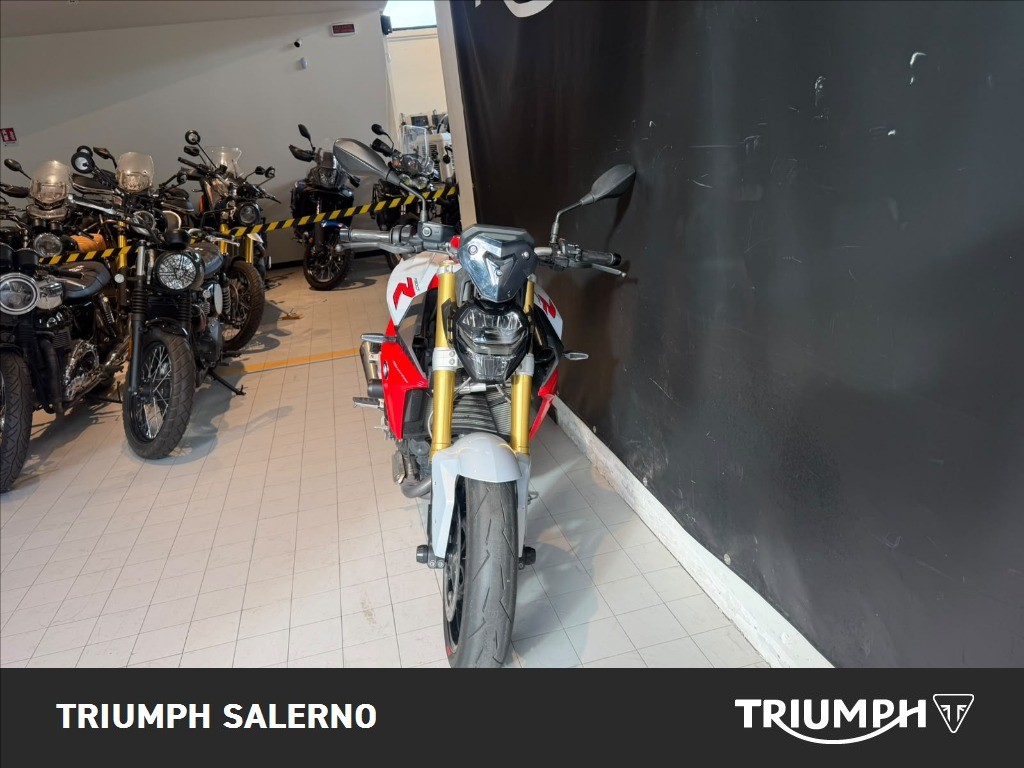 BMW F 900 R dep.A2 Abs