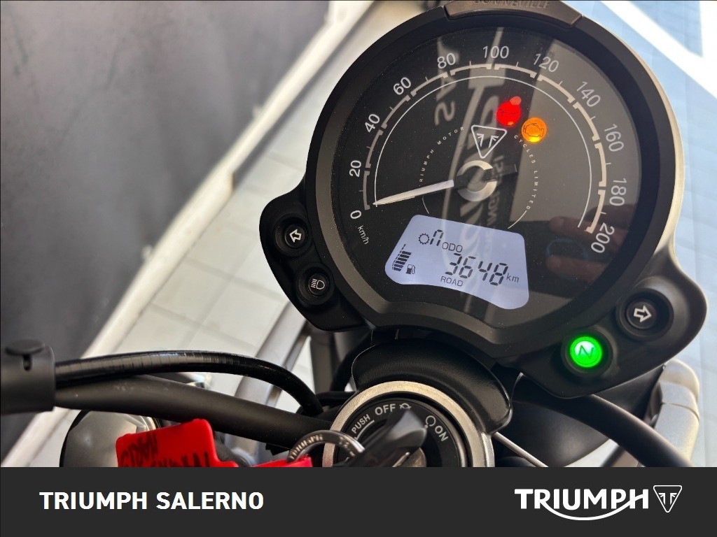 TRIUMPH Street Scrambler 900 
