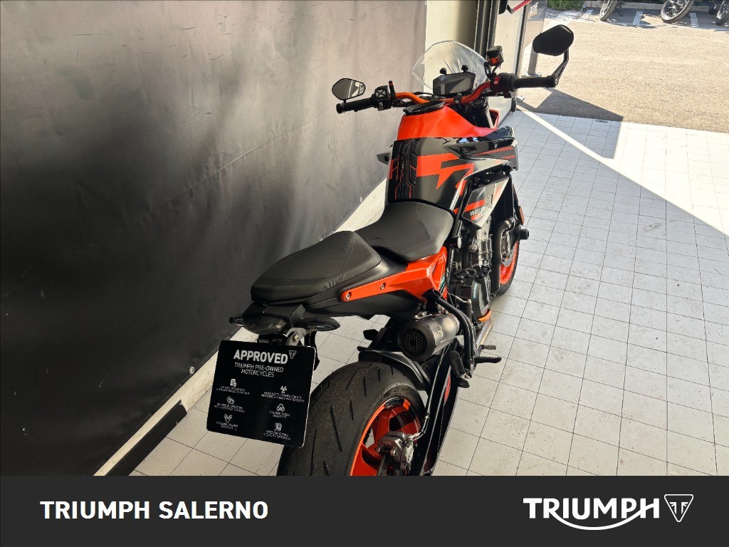KTM 890 Duke GP